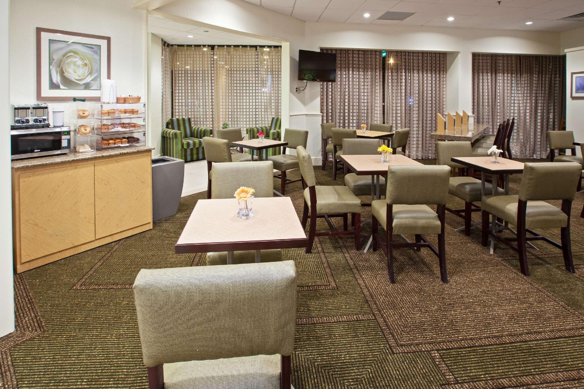 La Quinta By Wyndham Nashville Airport/Opryland מראה חיצוני תמונה