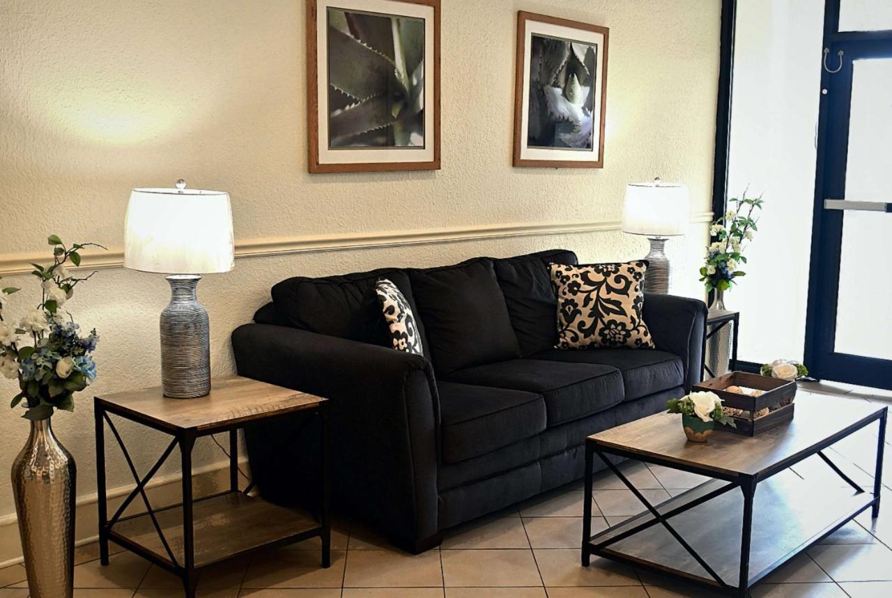 La Quinta By Wyndham Nashville Airport/Opryland מראה חיצוני תמונה
