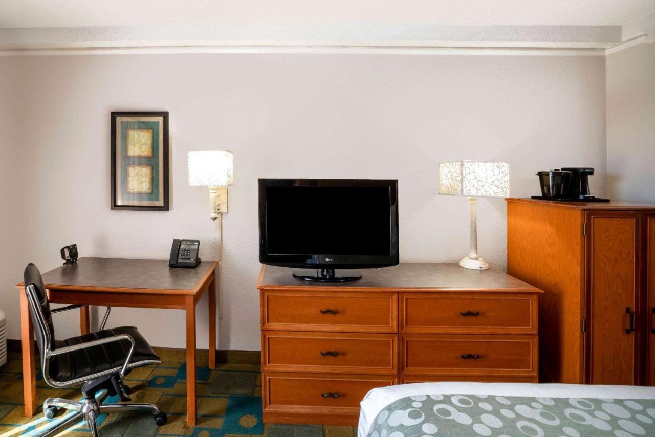 La Quinta By Wyndham Nashville Airport/Opryland מראה חיצוני תמונה