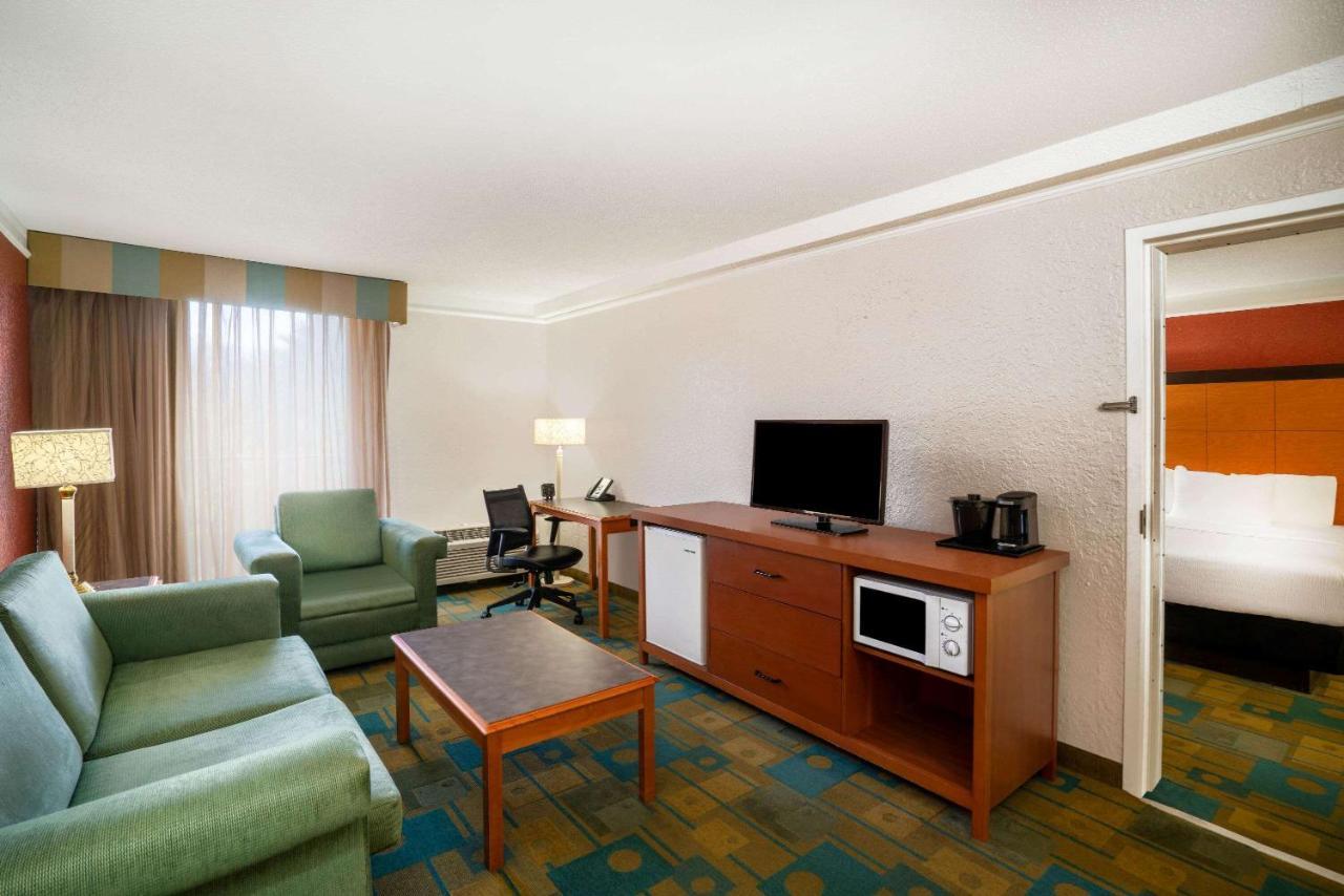 La Quinta By Wyndham Nashville Airport/Opryland מראה חיצוני תמונה